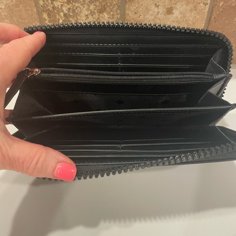 Kate spade microfiber wallet - Picture 4 of 6
